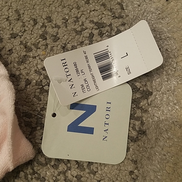 Natori Bath Robe - Picture 6 of 11